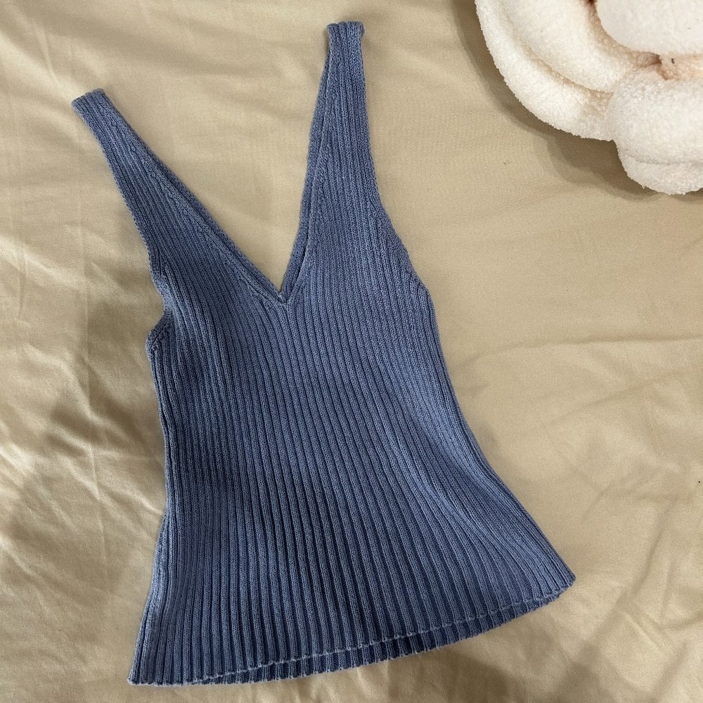 The most comfortable sweater tank you will ever wear. Small. Sky Blue. Rib Knit